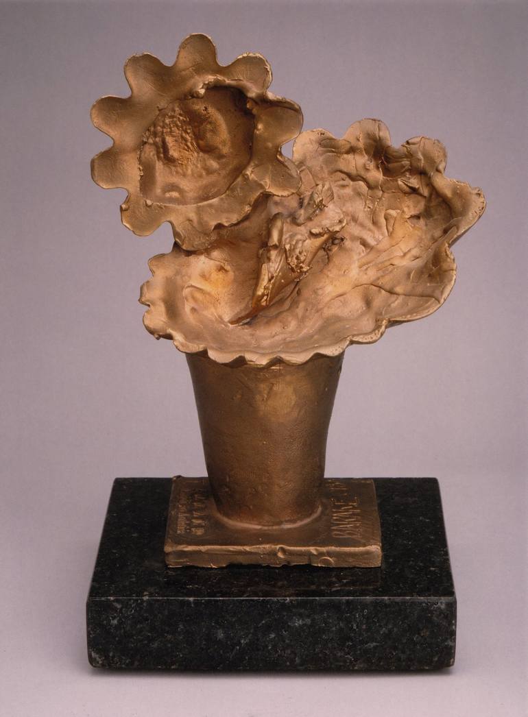 Original Floral Sculpture by Claudio Barake