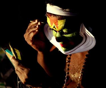 CHUTTI - The art of Makeup in Kathakali thumb