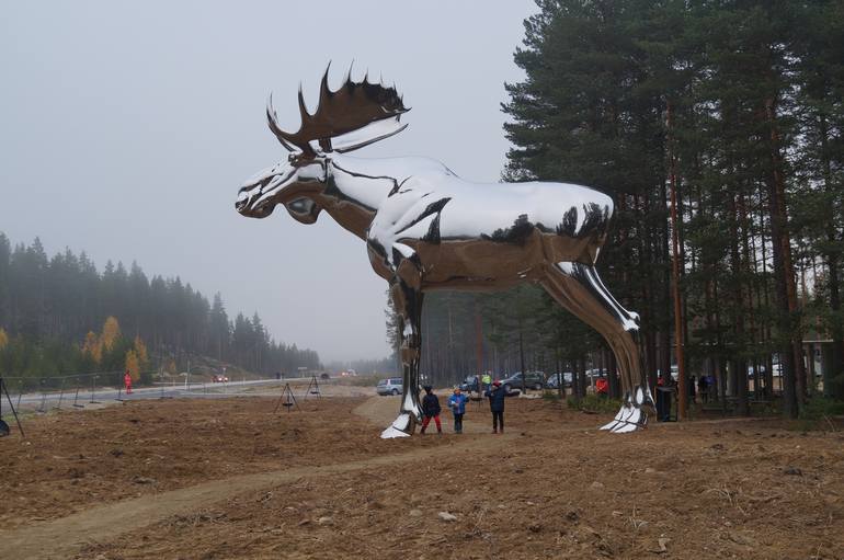 The Big Elk - Storelgen Sculpture By Linda Bakke 