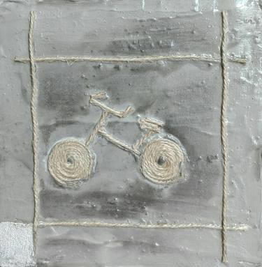 Bike & Wall thumb