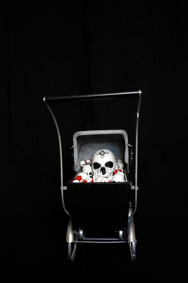 Original Conceptual Pop Culture/Celebrity Sculpture by Cecilie Lind