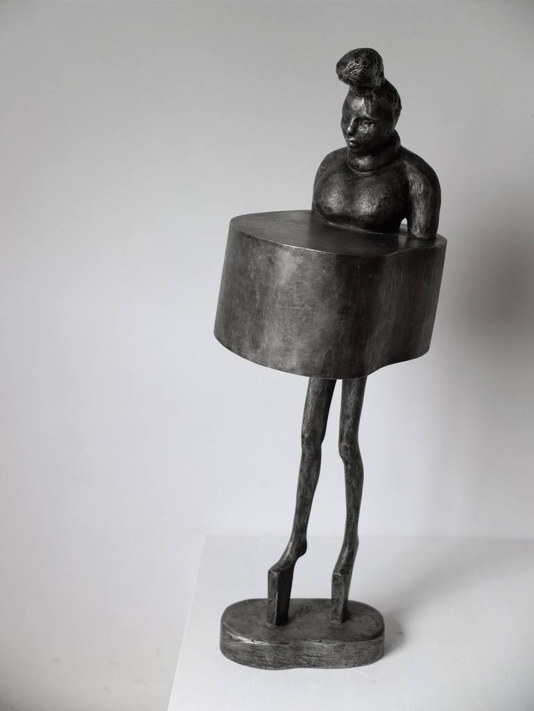 Original Figurative People Sculpture by Ivan Prieto