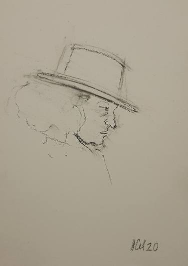 woman with a hat in profile thumb
