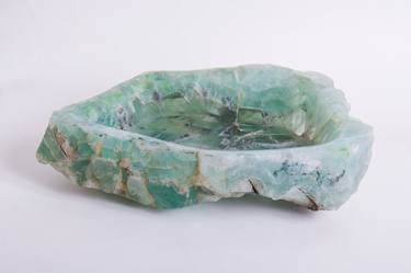 decorative bowl / rare piece of fluorite thumb