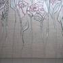 The top of the canvas is painted with black acrylic and then maroufled of white for the floral part. The stem of the flowers are partly sewn, the green thread remains free at the end of the stem ...
The bottom of the painting (between the flowers) is the natural beige linen of the canvas.
The sides of the painting are also worked. The painting is signed on the right-hand side.