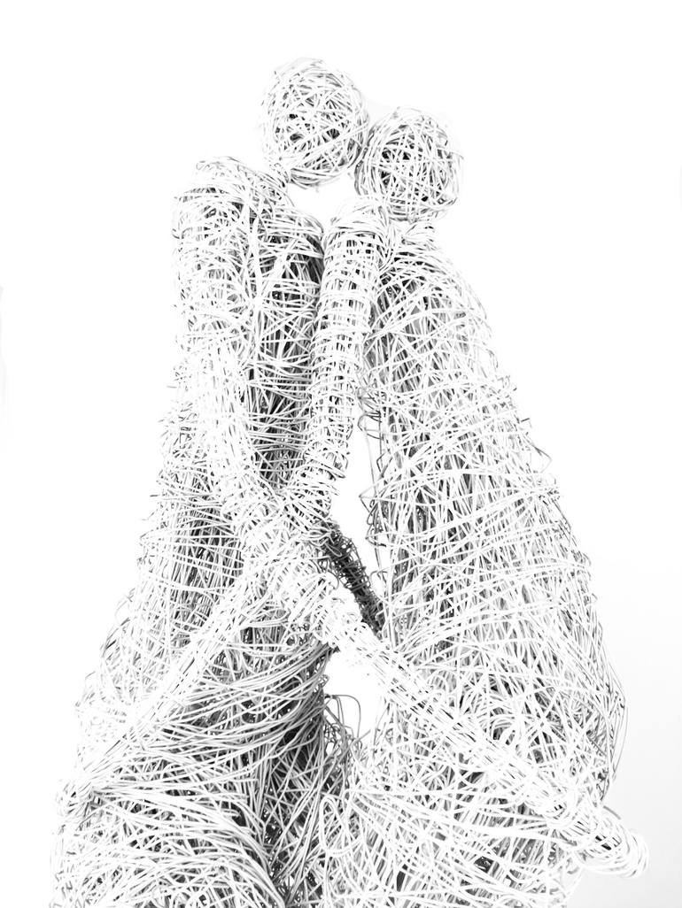 Original Figurative Love Sculpture by David Sànchez Leòn