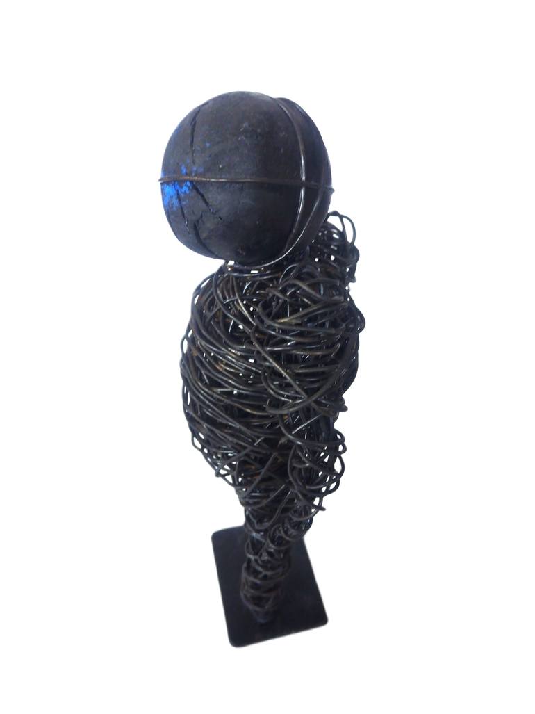 Original Figurative People Sculpture by David Sànchez Leòn