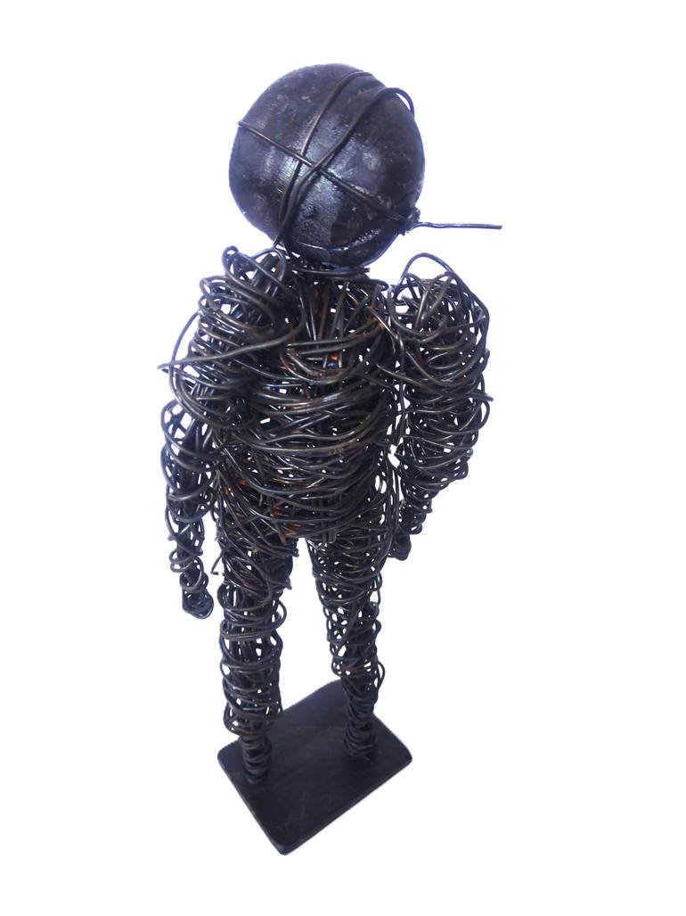 Original Figurative People Sculpture by David Sànchez Leòn
