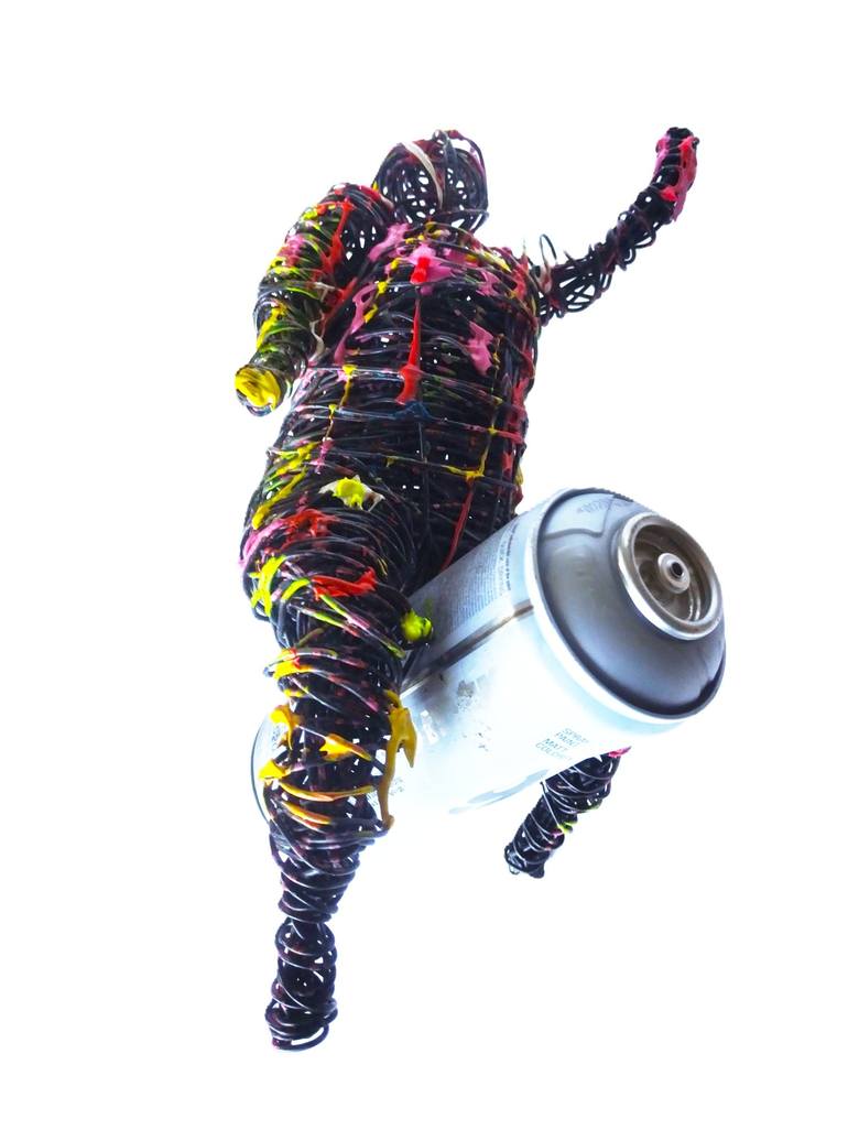 Original Figurative Graffiti Sculpture by David SàNchez LeòN