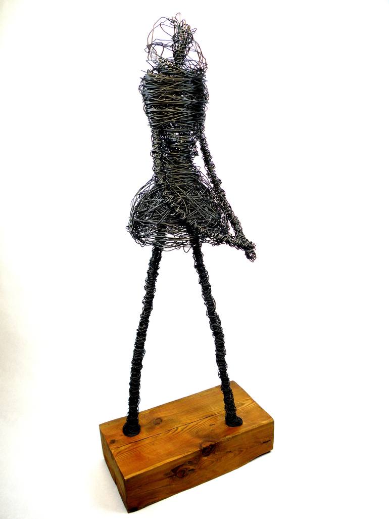 Original Figurative Women Sculpture by David Sànchez Leòn