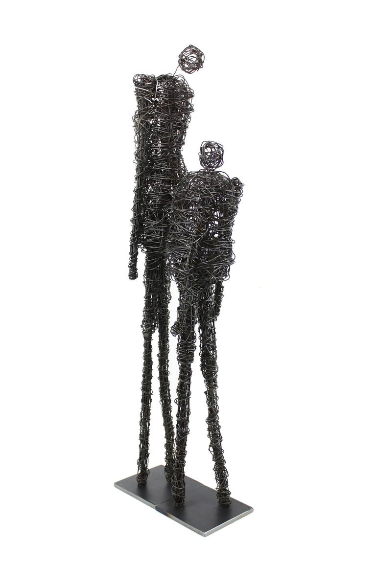 Original Figurative Family Sculpture by David Sànchez Leòn