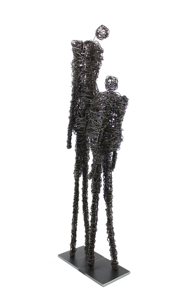 Original Figurative Family Sculpture by David Sànchez Leòn