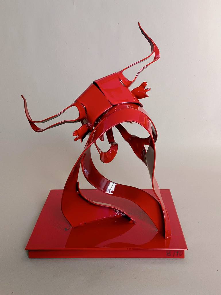 Original Figurative Animal Sculpture by Thomas Otto