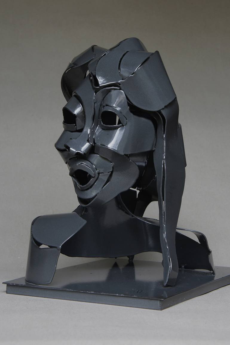 Original Figurative People Sculpture by Thomas Otto
