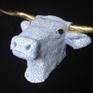 Mosaic of ceramic and 23 carats gold leaf.
Bull head inspired from the Egyptian God APIS