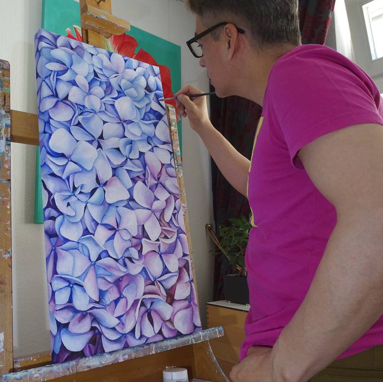 Original Figurative Floral Painting by Filiberto Montesinos Castañon