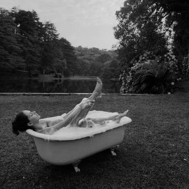 Vintage Bathtub In Nature 1 thumb