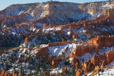 Bryce Canyon in snow thumb