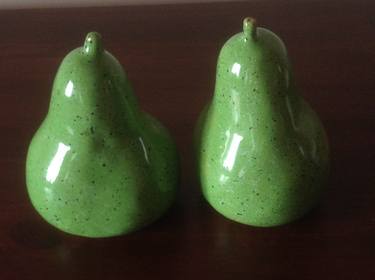 Pea Green Pears thumb