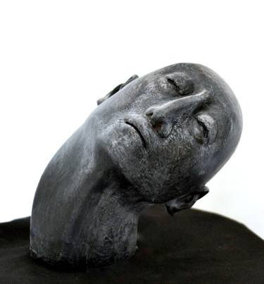 Original Figurative People Sculpture by Cris Pachalian