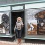 E.DOMINAULT explique ses oeuvres sur ANDRE CHENIER - Exposition à CARCASSONNE -