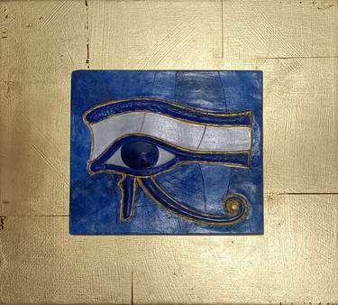 Egyptian eye thumb