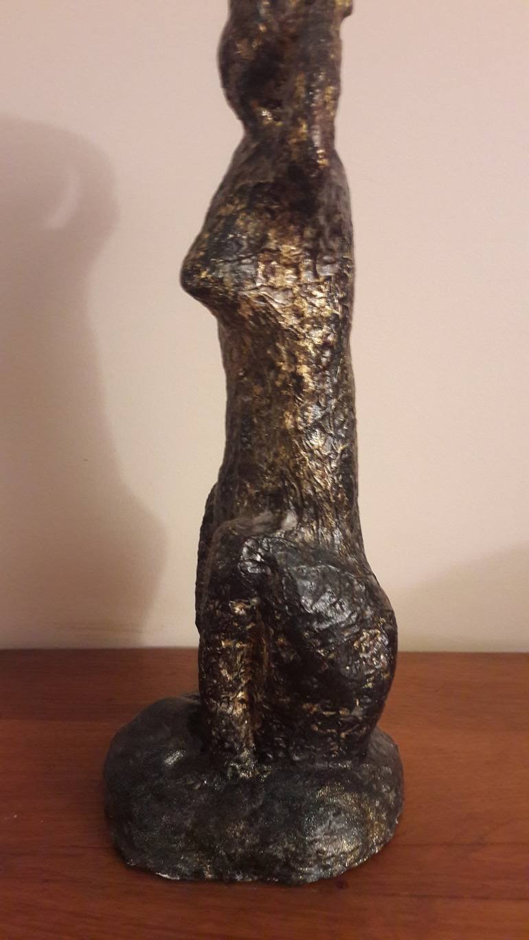 Original Figurative Women Sculpture by Guerry christiane