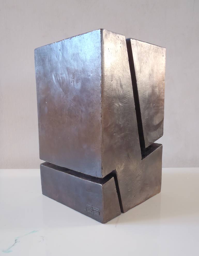 Original Minimalism Geometric Sculpture by Benoist Van Borren