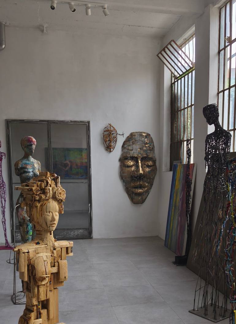 Original Contemporary Women Sculpture by Michele Rizzi