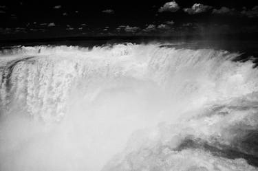 devils throat garganta del diablo iguazu falls thumb