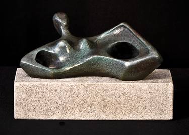 Original Women Sculpture by HILDE DEBRUYNE