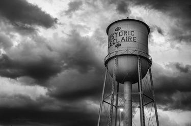 Historic Leclaire Water Tower thumb
