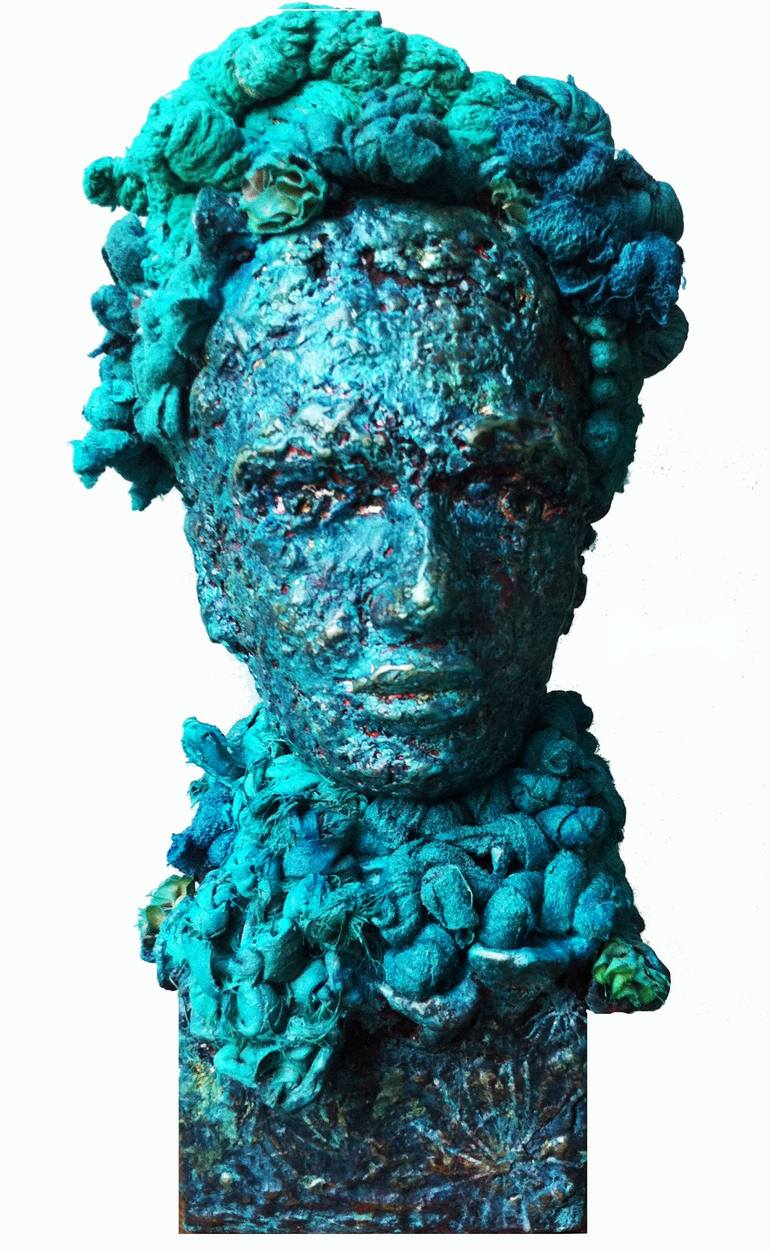 Original Portrait Sculpture by Lucie Hoffmann
