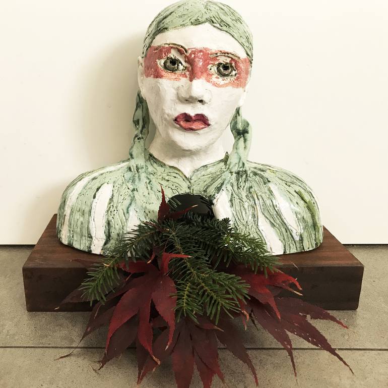 Original Portrait Sculpture by Lucie Hoffmann