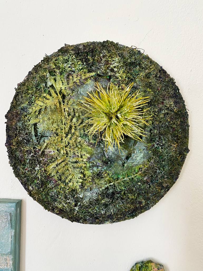 Original Documentary Nature Painting by Lucie Hoffmann