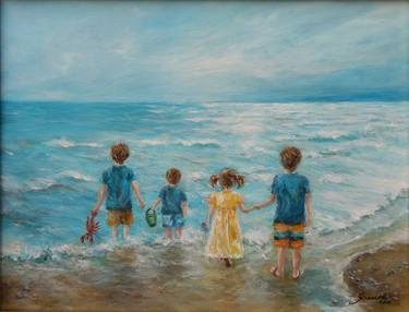Children at the beach thumb