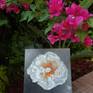 The traditional floral symbol of China. Their lush, full, rounded bloom, peonies embody romance and prosperity and are regarded as an omen of good fortune. When I paint flowers I express my love and admiration of their beauty.
Oil paint with a gloss finish.
Ready to hang, gallery wrap with painted sides.
Enjoy!!