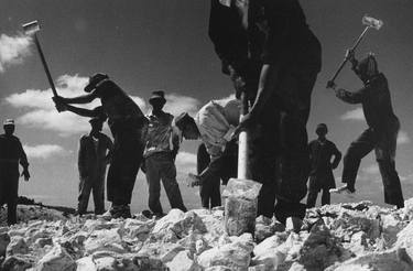 Workers, Grahamstown, South Africa 1992 thumb