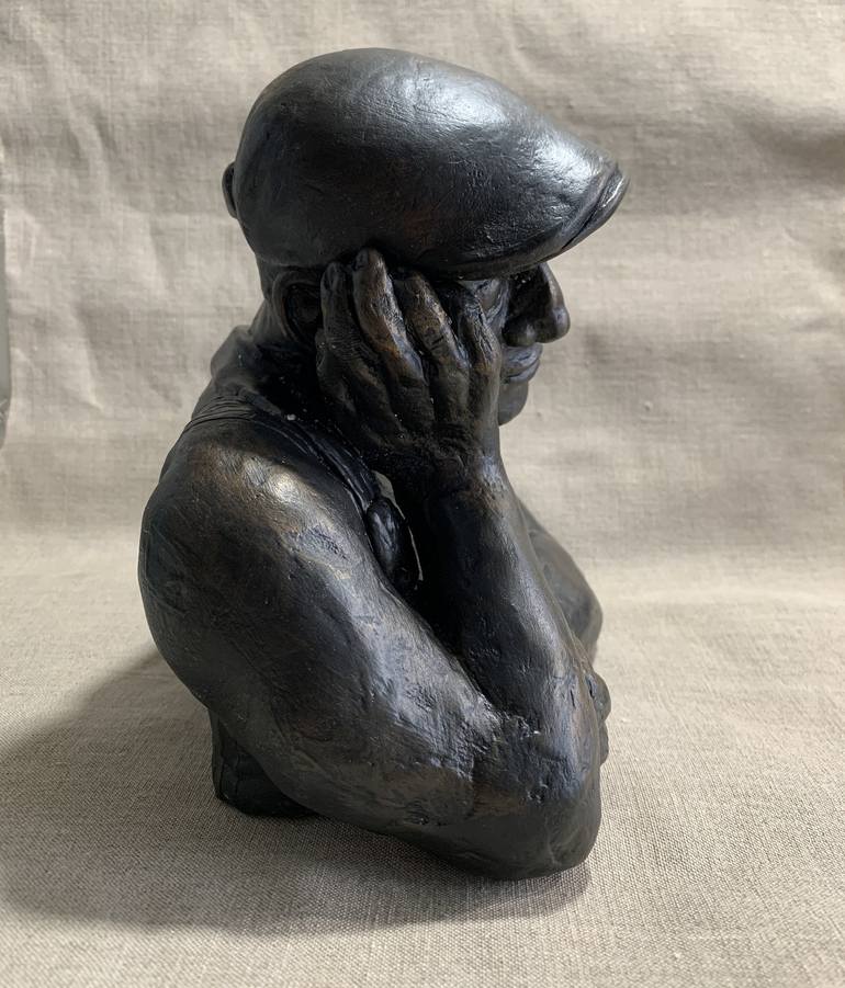 Original Figurative Men Sculpture by Robert Inestroza