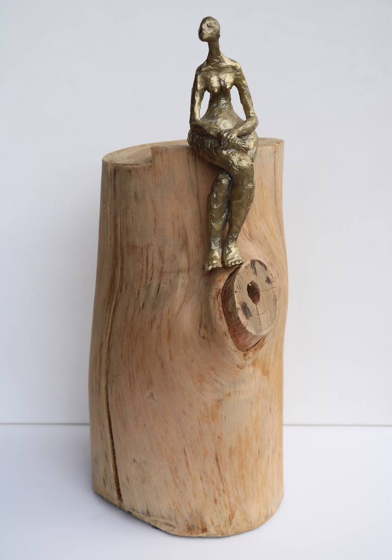 Original Figurative Women Sculpture by Violeta Vollmer