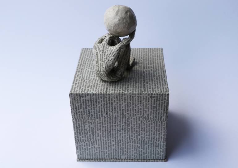 Original Figurative Men Sculpture by Violeta Vollmer