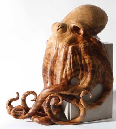 Octopus on wood