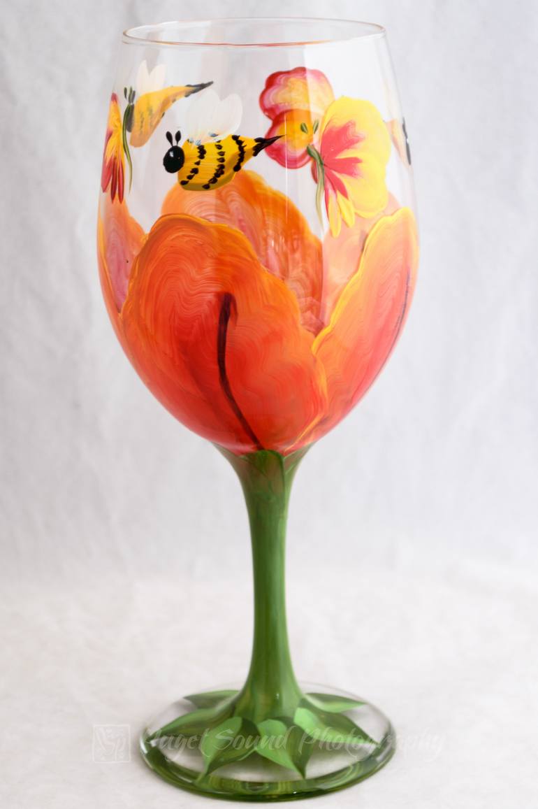 Creative Retro Hand-painted Flower Wine Glass 440ML Tulip Painted