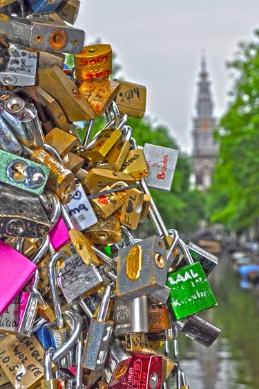 Love Locks Amsterdam thumb