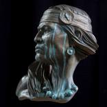 apache faraon by Rene Van Druten