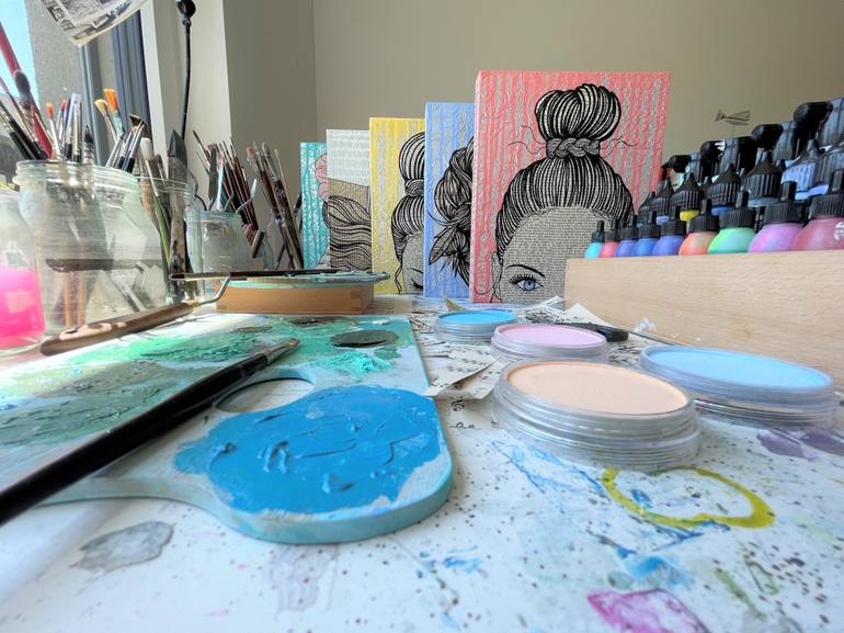 Original Pop Art People Painting by Martina Niederhauser-Landtwing