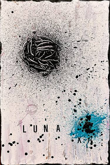 Luna XY thumb