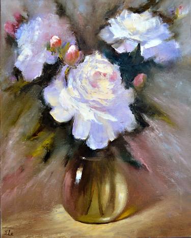 Bouquet of white peonies thumb