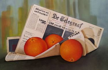 Newspaper De Telegraaf with oranges thumb