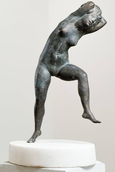 Original Figurative Nude Sculpture by Volodymyr Kochmar